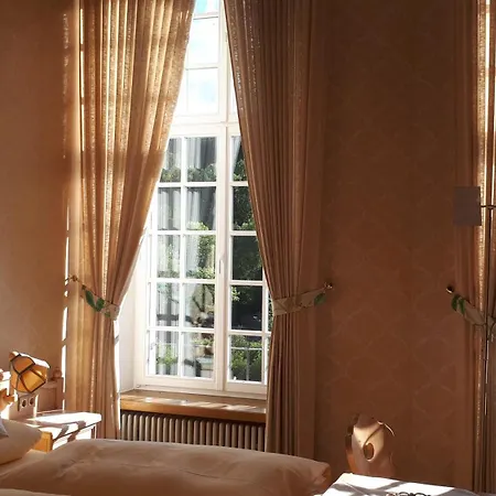 Burg Hotel Bollendorf